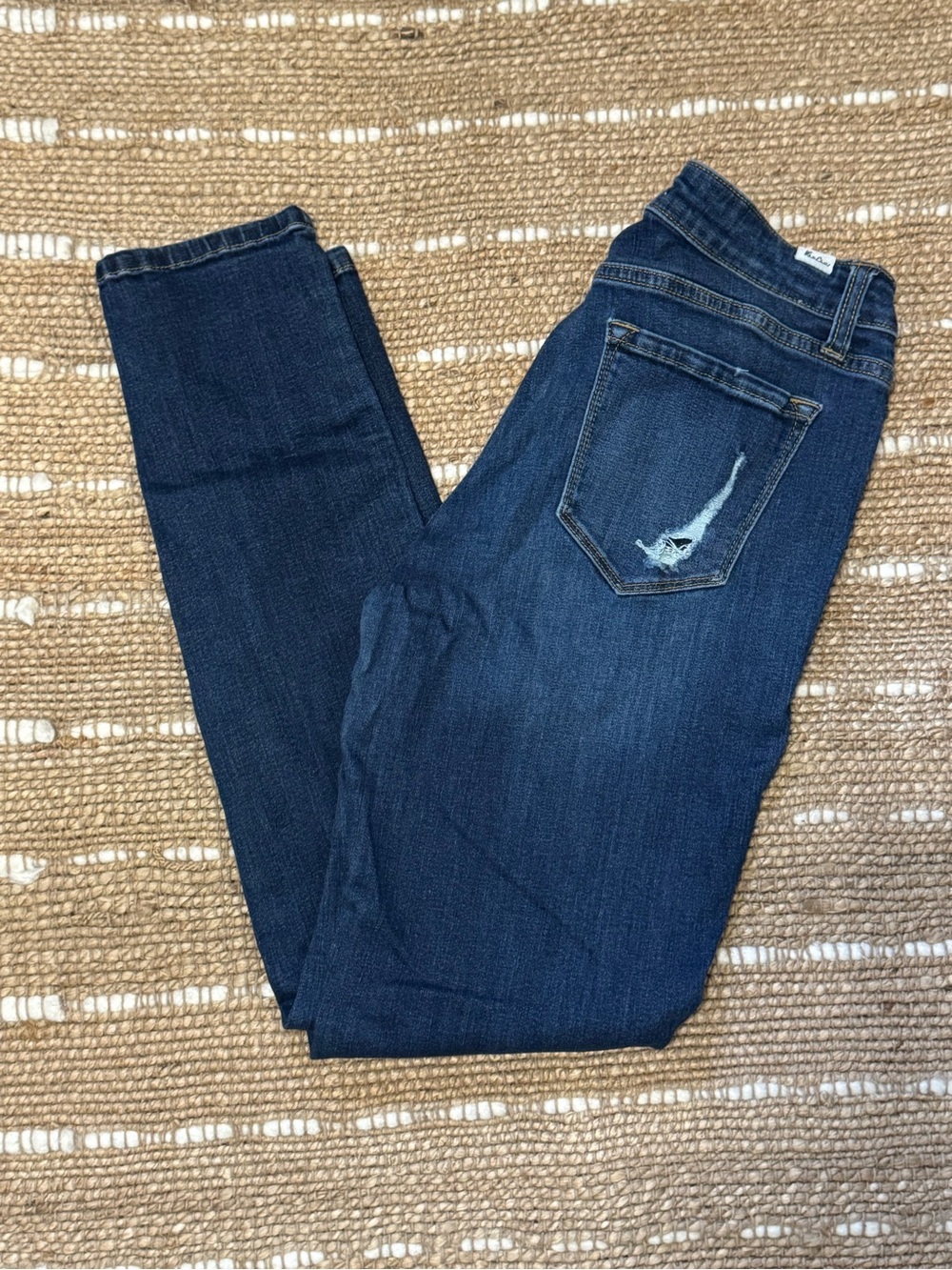 Kancan Classic Stretchy Dark Blue Distressed Women's Jeans size 28